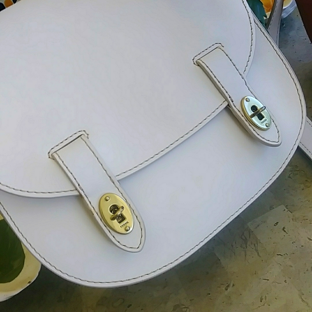 Gorgeous Large Austin Fossil Bag - image 2